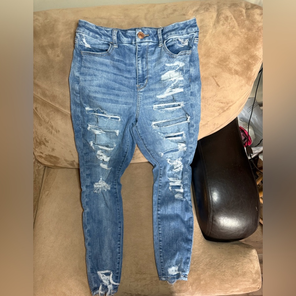 American Eagle Outfitter’s Women’s Size 10 High-Rise Distressed Skinny Jeans - Picture 2 of 15